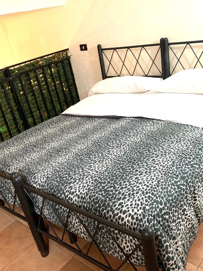 Holiday House San Biagio,41 Apartment Наполи Екстериор снимка