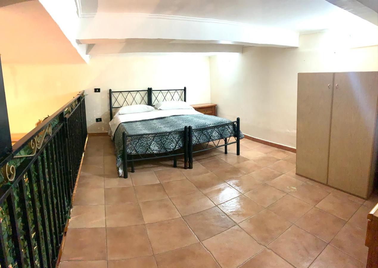 Holiday House San Biagio,41 Apartment Наполи Екстериор снимка